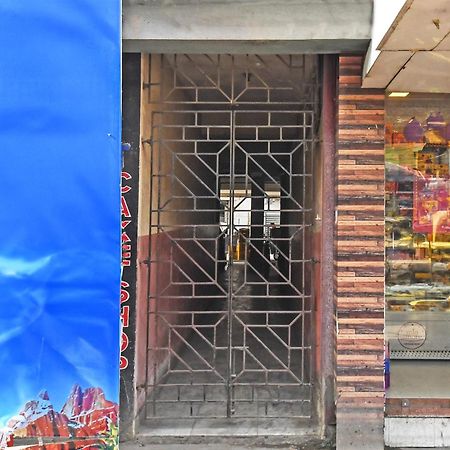 Oyo Hotel Chinar Park Калькутта Экстерьер фото